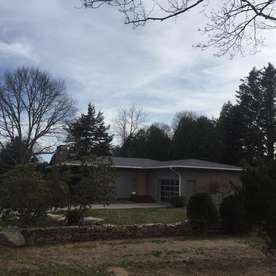 Strong Roofing LLC